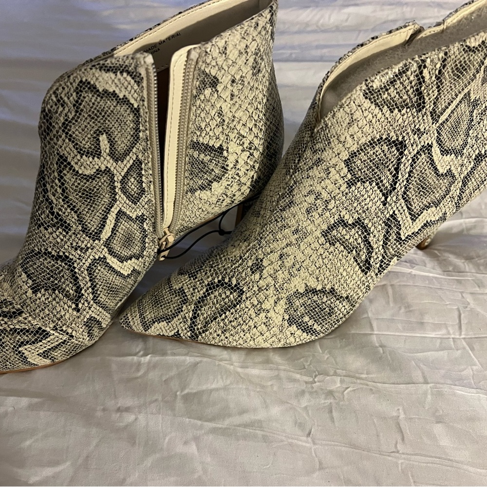 Express Booties